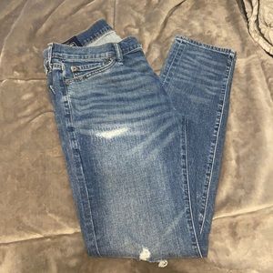 A&F - Distressed Medium Wash Jeans - 31W32L